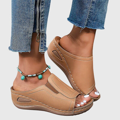 Naya | Orthopedic Sandals