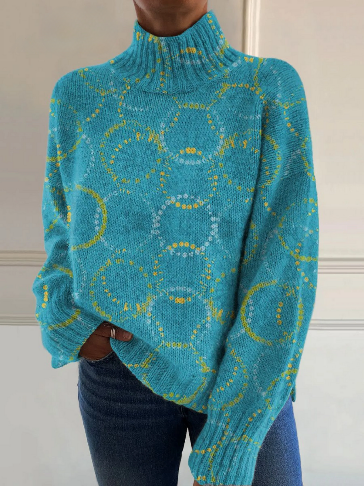 Vivien – Circle Print Turtleneck Sweater
