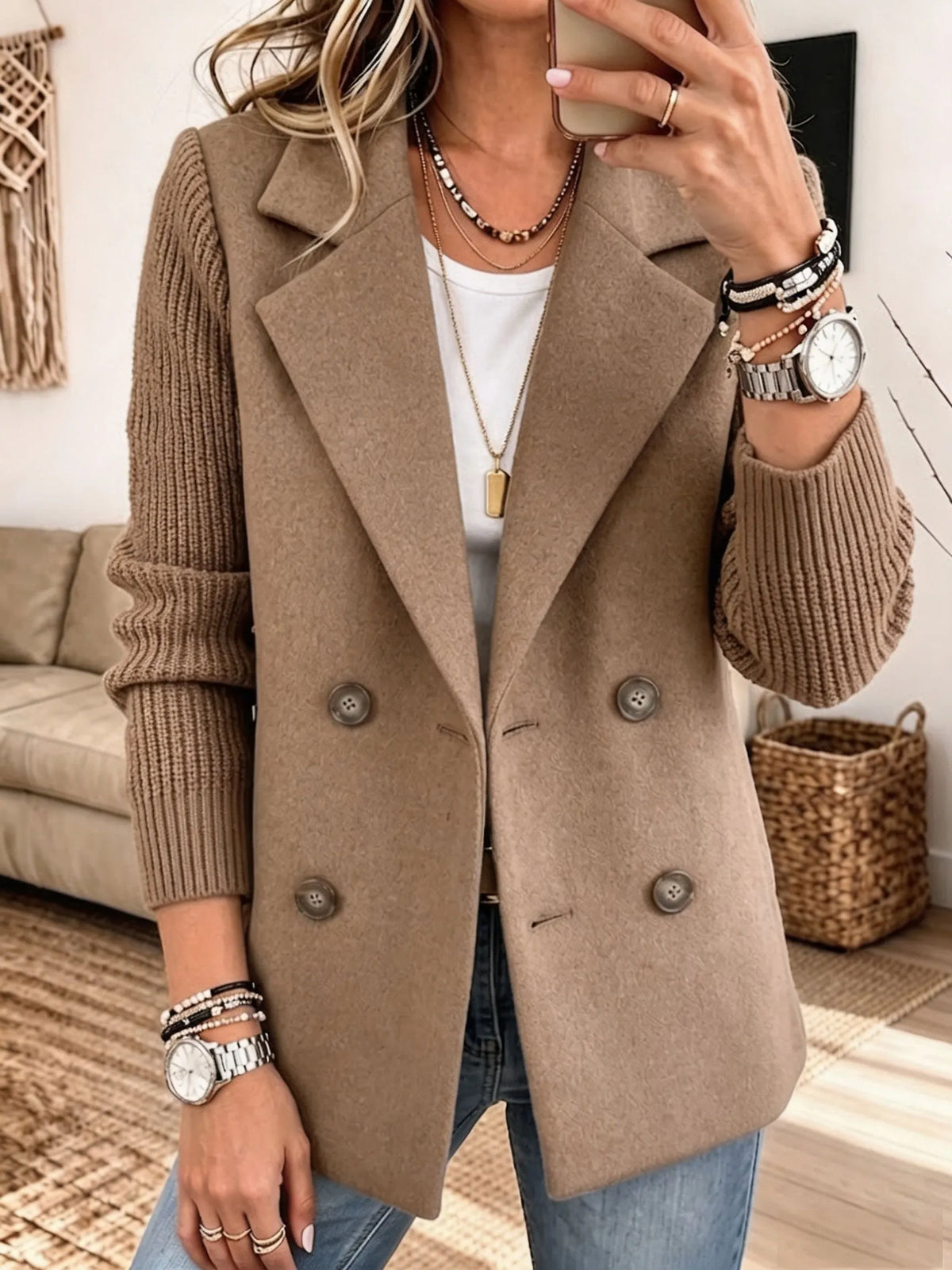 Betty – Double-Breasted Blazer with Ribbed Knit Sleeves