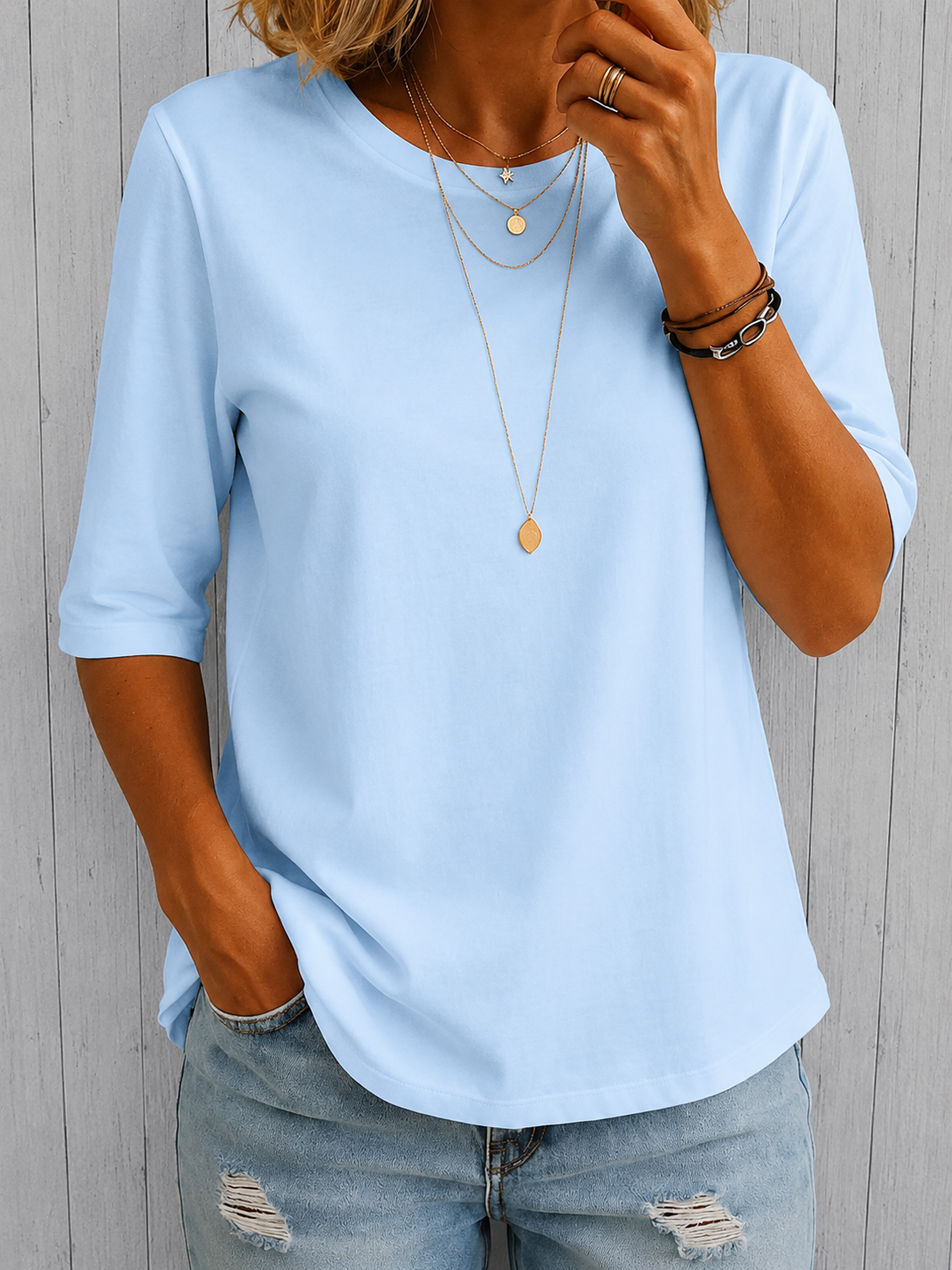 Gladys – Relaxed Three-Quarter Sleeve Top