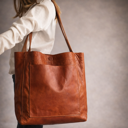 Janet – Structured Leather-Look Tote Bag
