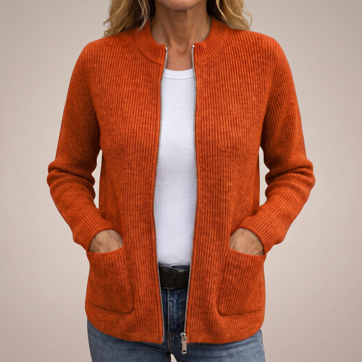 Rita – Ribbed Zip-Up Cardigan with Deep Pockets