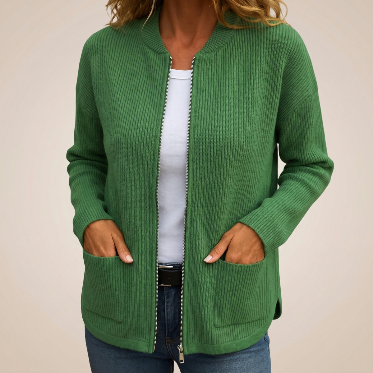 Rita – Ribbed Zip-Up Cardigan with Deep Pockets