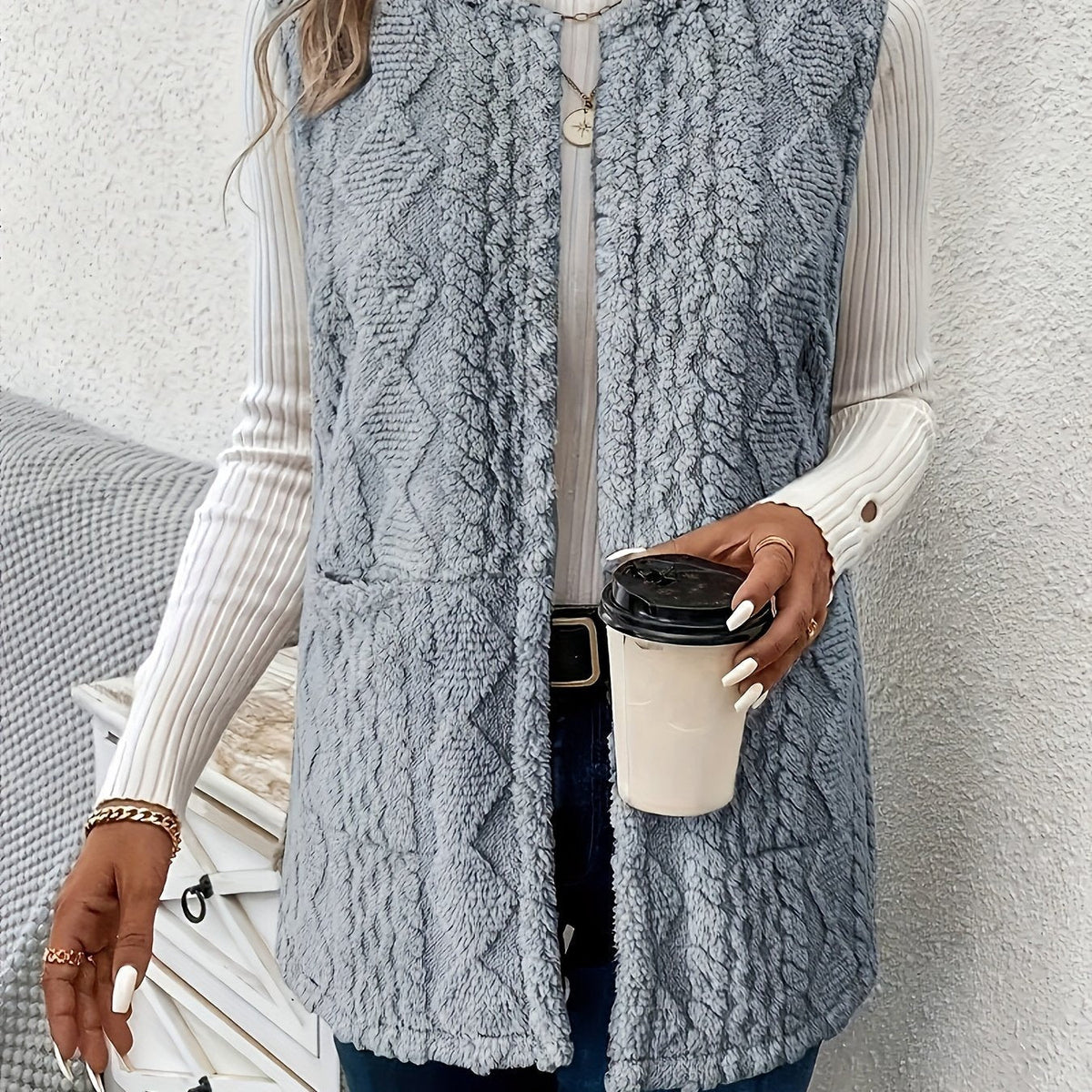 Joanne – Longline Textured Sleeveless Vest